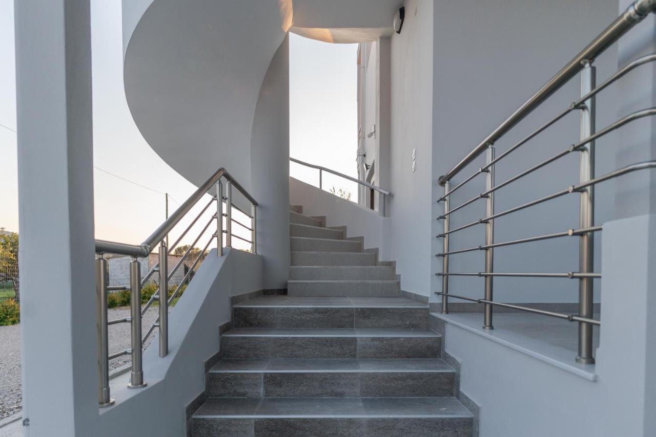 Marvinas Seaside Apartments, Gaia Apartment & Hydor Jacuzzi Apartment 클레마스티 외부 사진