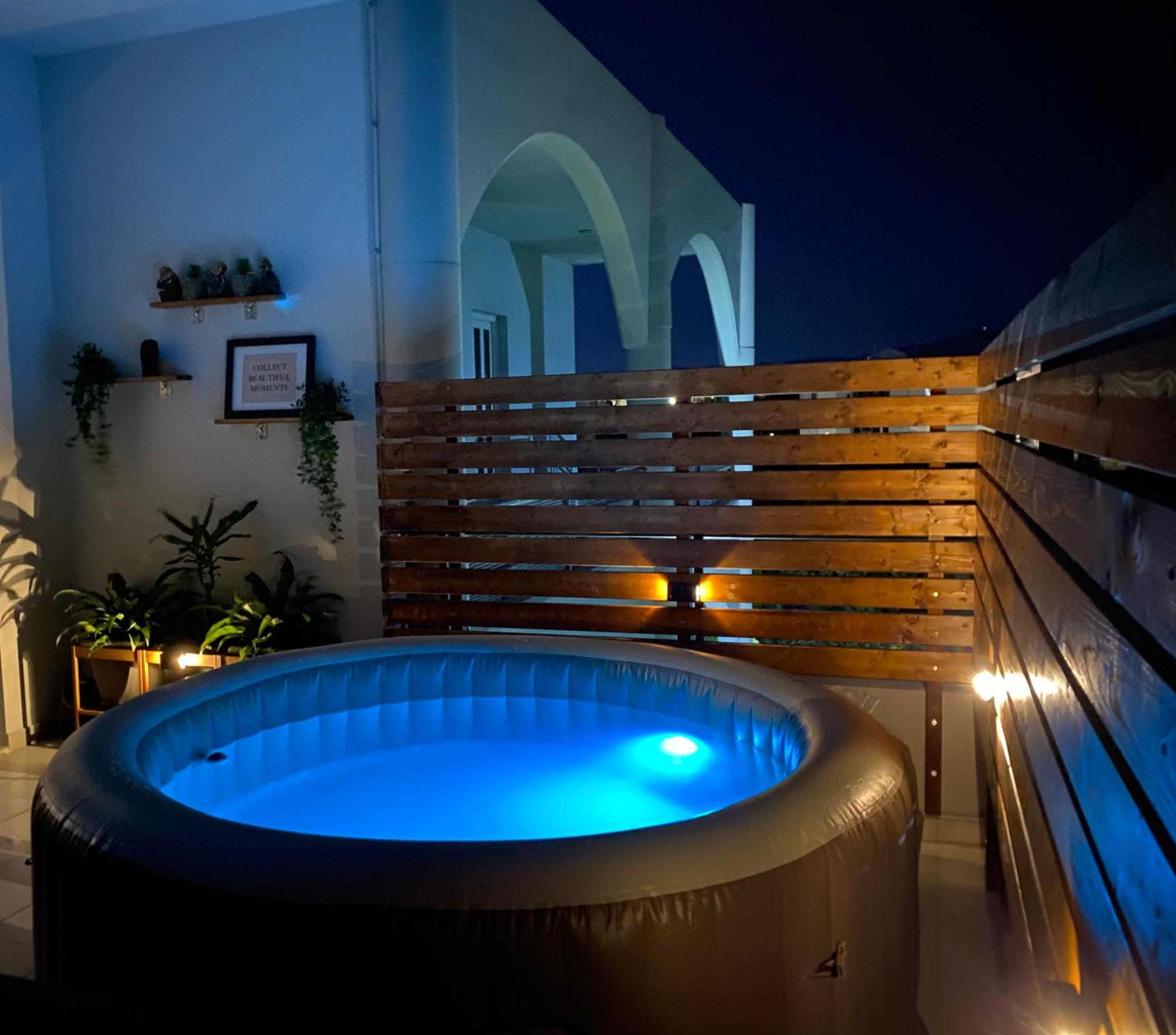 Marvinas Seaside Apartments, Gaia Apartment & Hydor Jacuzzi Apartment 클레마스티 외부 사진